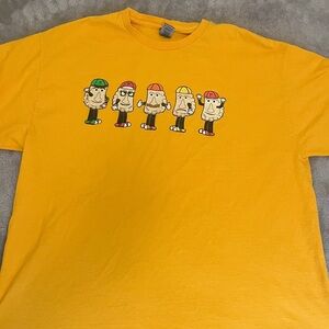 Men’s XL Pittsburgh Pirates Yellow Mrs. T’s Pierogi Promotional Tee